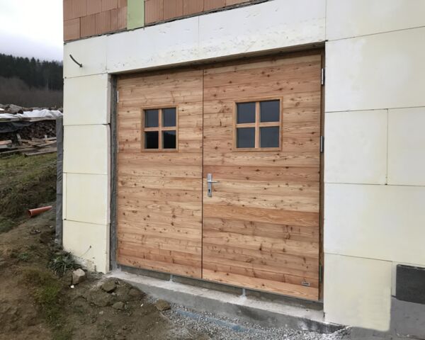 Holztor für Garage